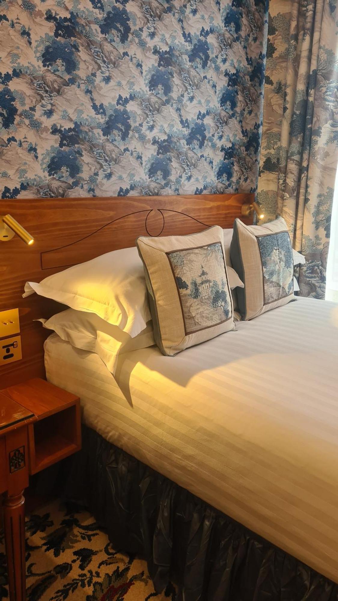 London Lodge Hotel Bagian luar foto